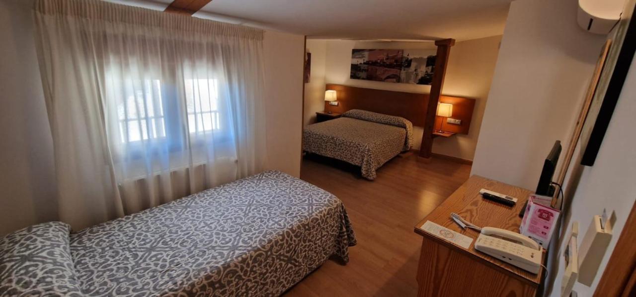 טולדו Hostal Santo Tome מראה חיצוני תמונה